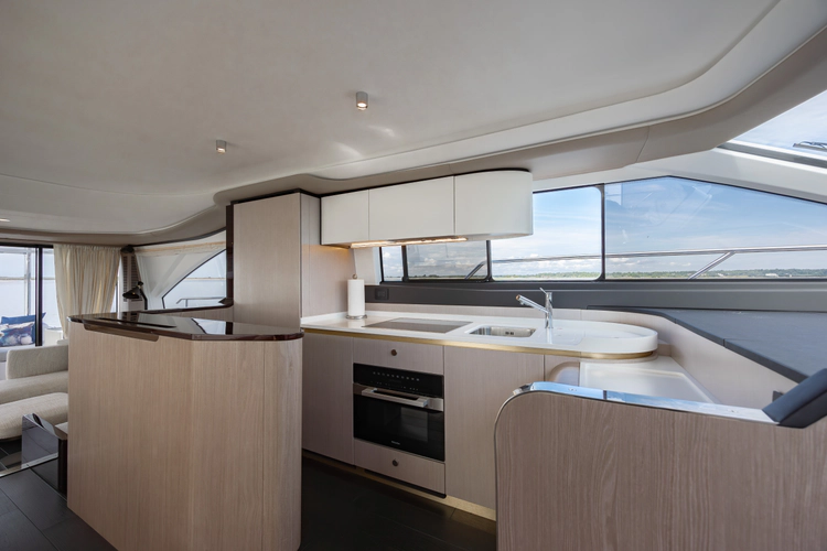 Dolce Vita Yacht Photos Pics 