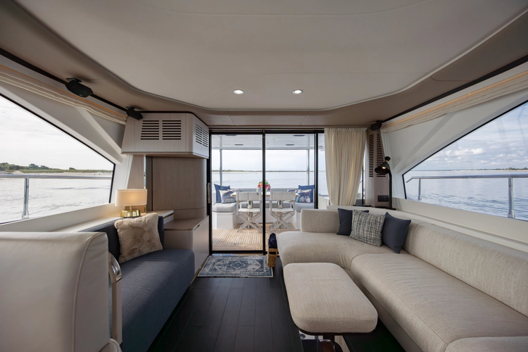 Dolce Vita Yacht Photos Pics 