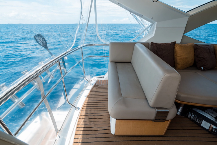 Island Moon Yacht Photos Pics 