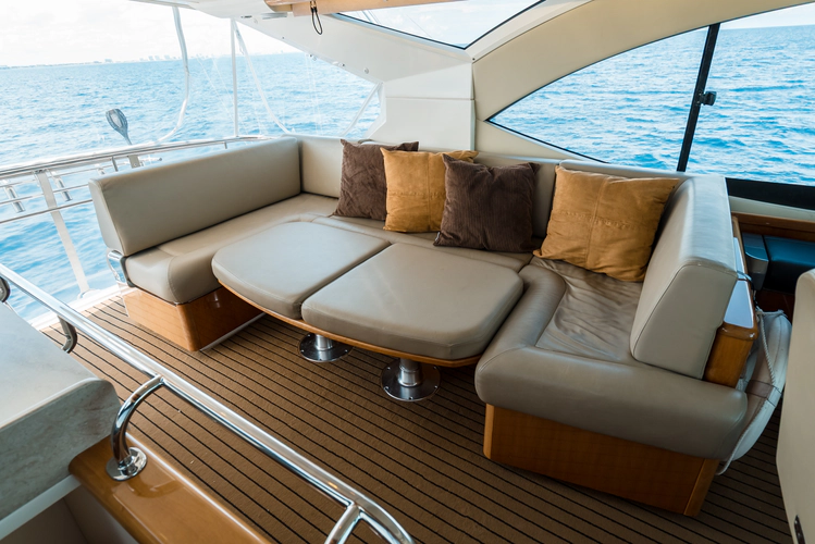 Island Moon Yacht Photos Pics 