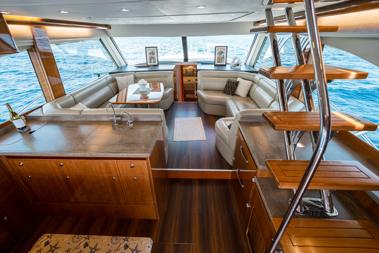Island Moon Yacht Photos Pics 