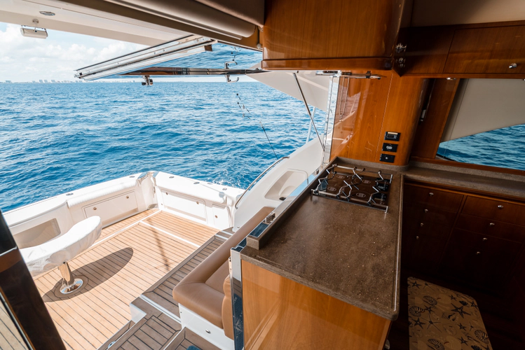 Island Moon Yacht Photos Pics 