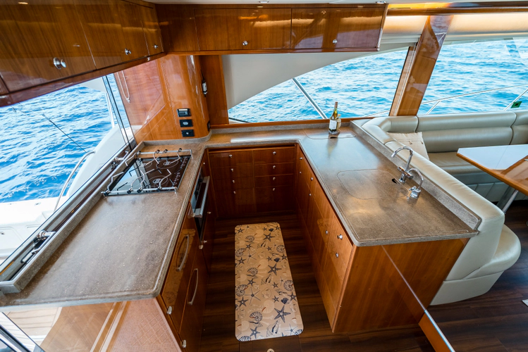 Island Moon Yacht Photos Pics 