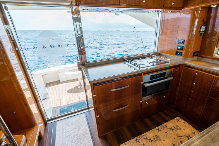 Island Moon Yacht Photos Pics 