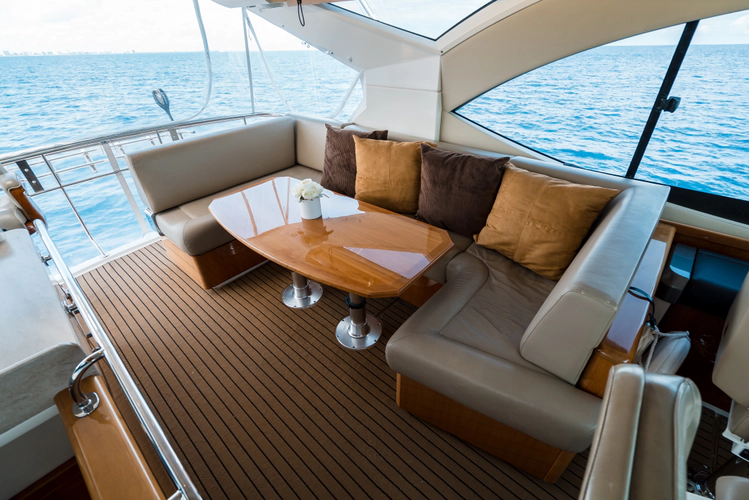 Island Moon Yacht Photos Pics 