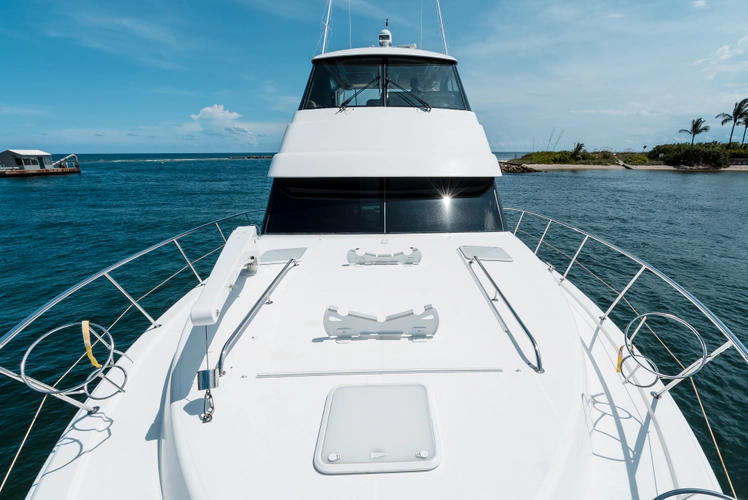 Island Moon Yacht Photos Pics 