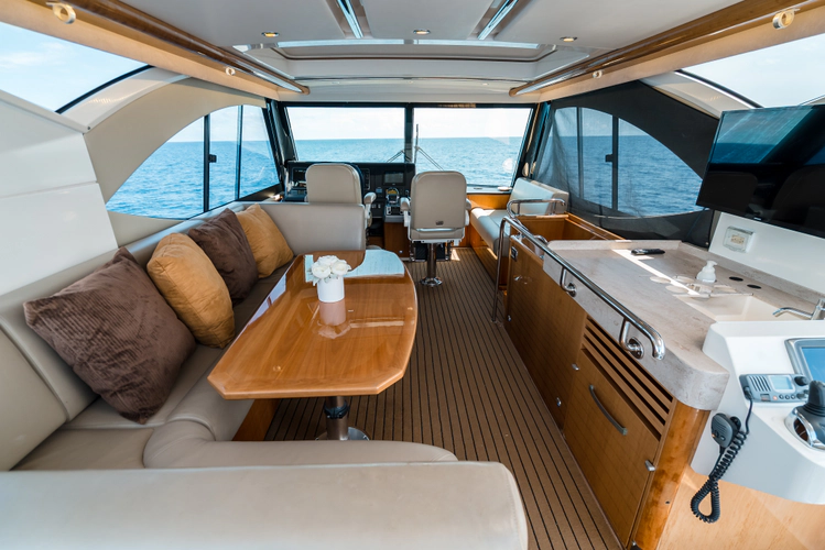 Island Moon Yacht Photos Pics 
