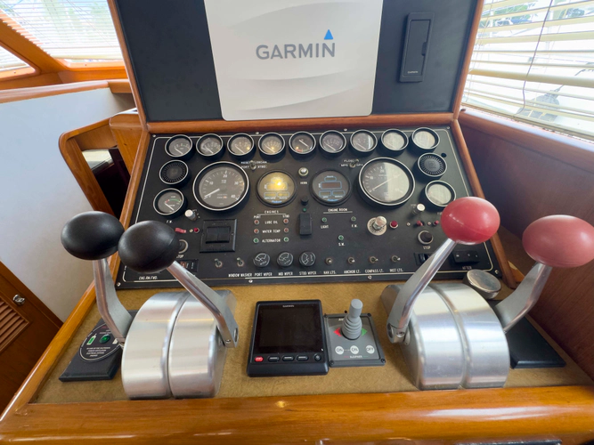 Island Girl Yacht Photos Pics 
