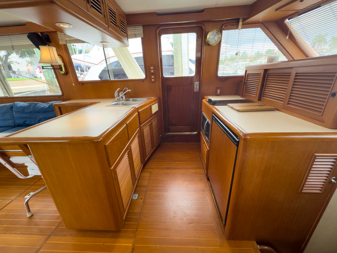 Island Girl Yacht Photos Pics 
