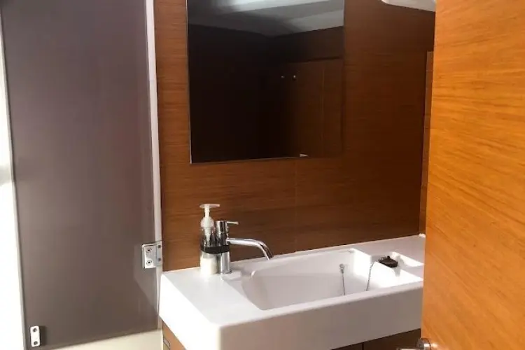 Victory Yacht Photos Pics 