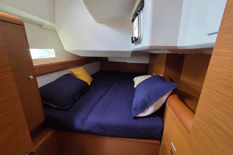 Victory Yacht Photos Pics 