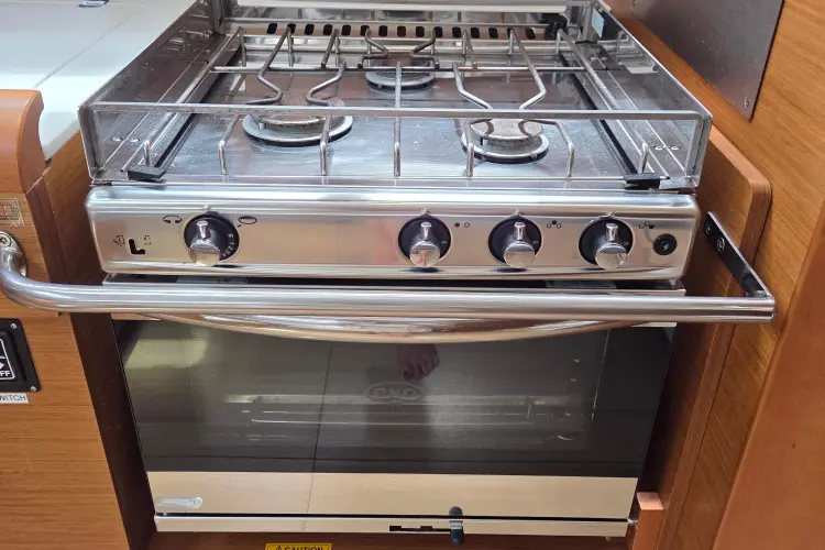 Victory Yacht Photos Pics 