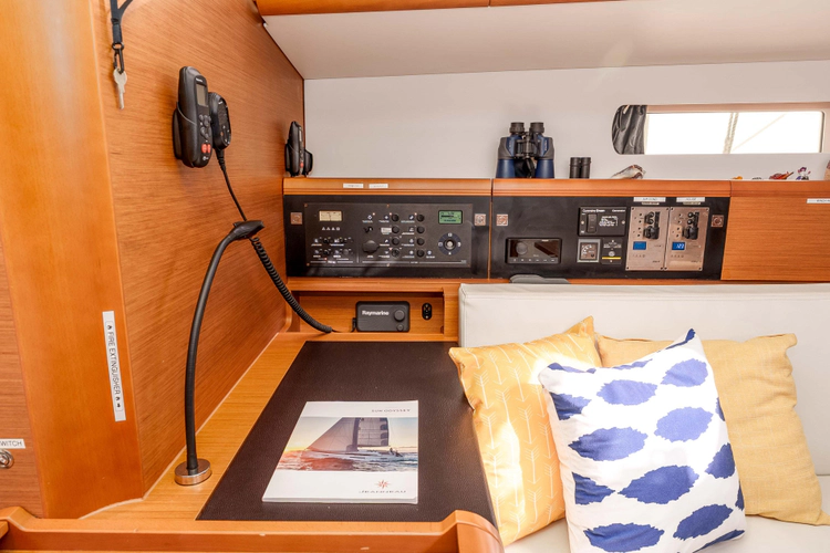 Victory Yacht Photos Pics 