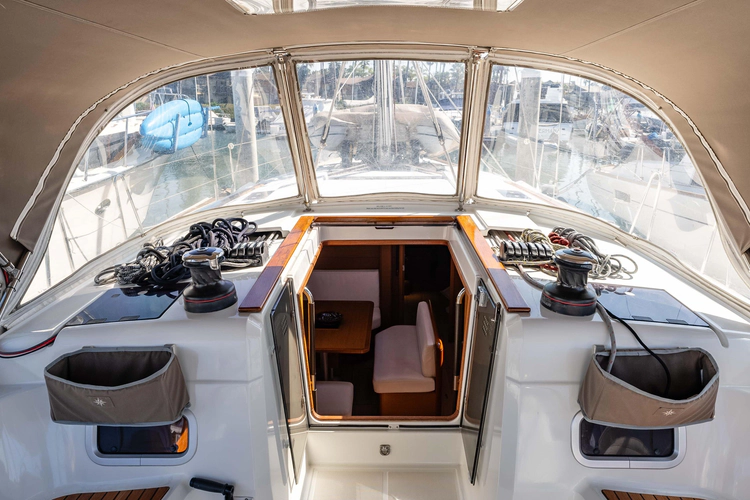Victory Yacht Photos Pics 
