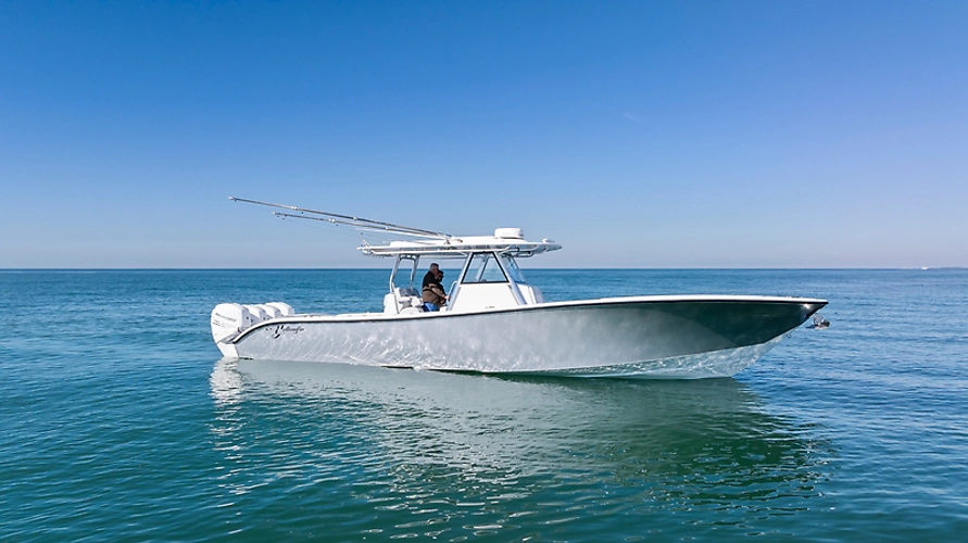 39' Yellowfin 2023