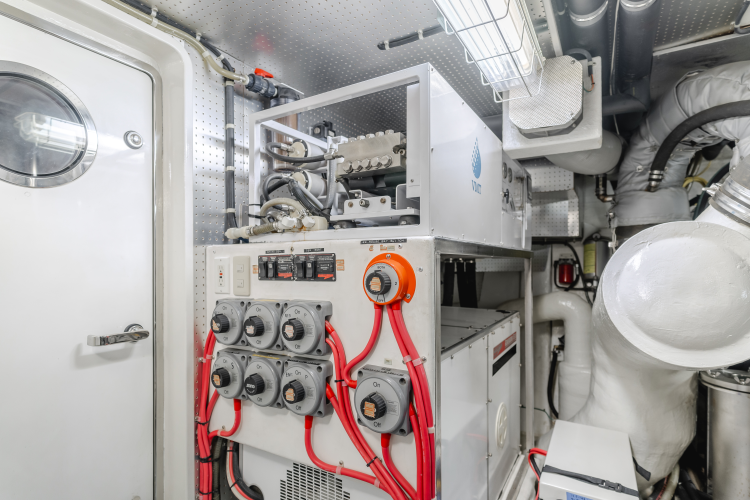 Money Cat Yacht Photos Pics 