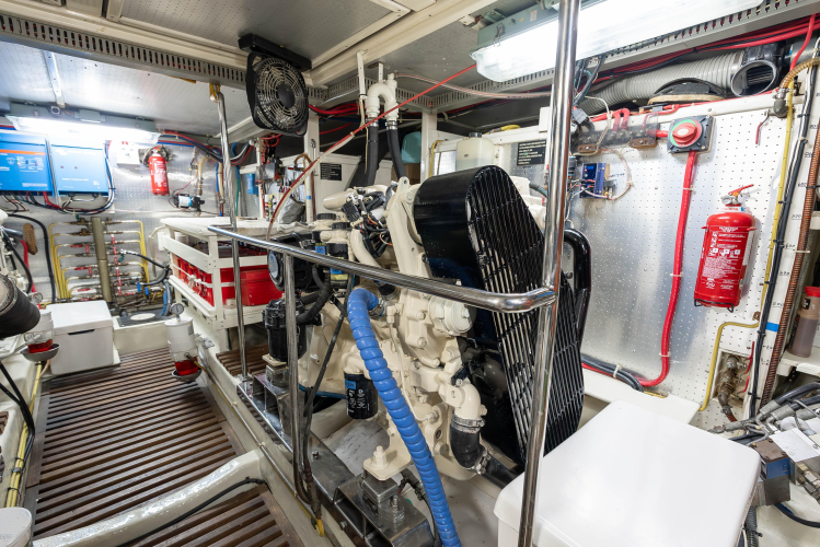 Si Como No Yacht Photos Pics 