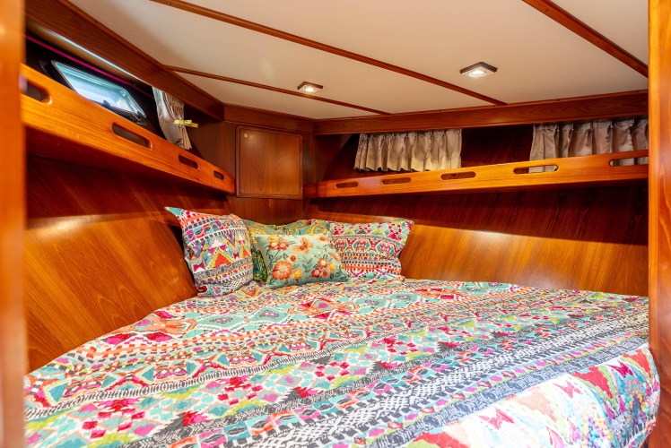 Si Como No Yacht Photos Pics 