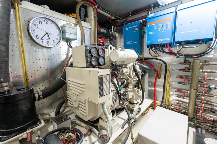 Si Como No Yacht Photos Pics 