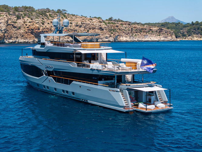 Oscar Yacht Photos Pics 