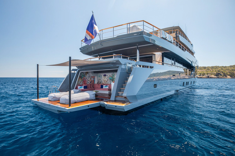 Oscar Yacht Photos Pics 