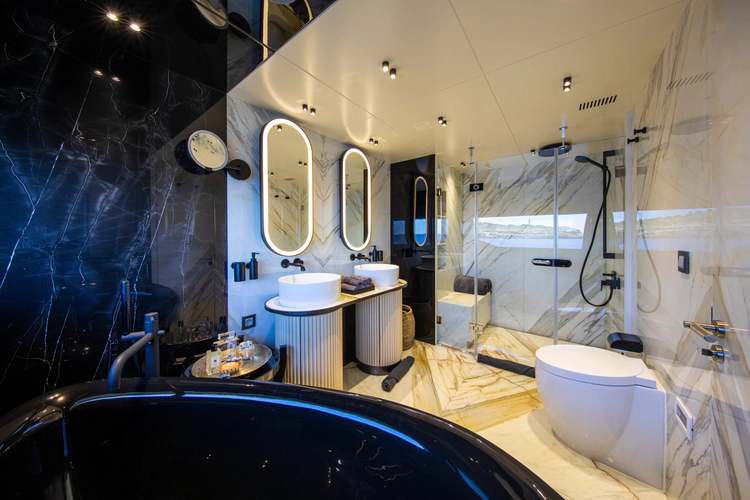 Oscar Yacht Photos Pics 