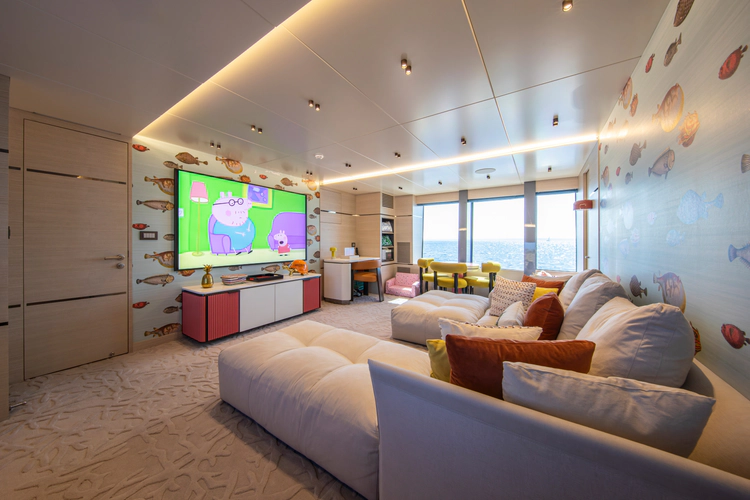Oscar Yacht Photos Pics 