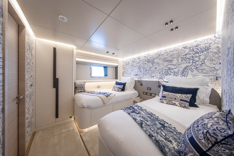 Oscar Yacht Photos Pics 