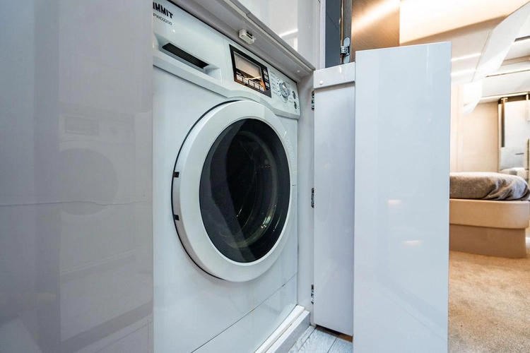 Two Bite Yacht Photos Pics 