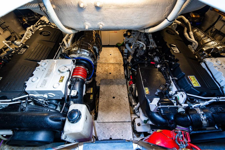 Two Bite Yacht Photos Pics 