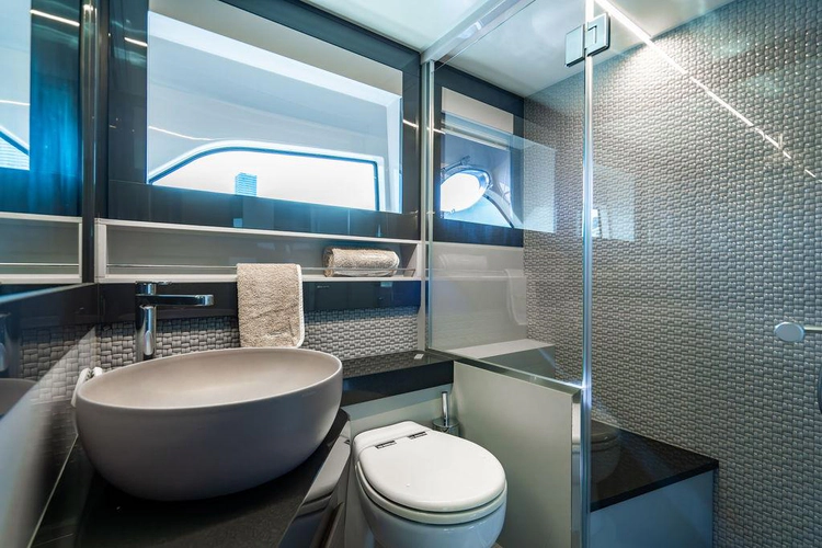 Two Bite Yacht Photos Pics 