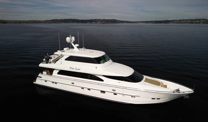 82' Horizon 2005 Yacht For Sale