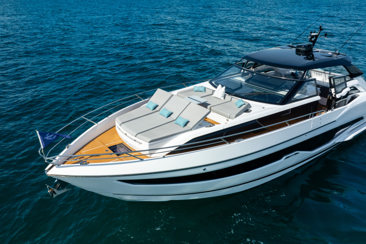 Superhawk 55 Yacht Photos Pics 