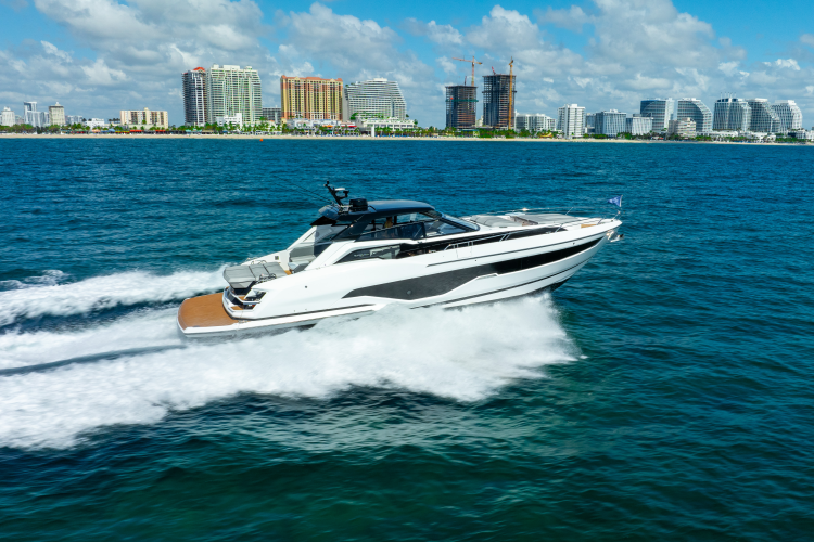 Superhawk 55 Yacht Photos Pics 