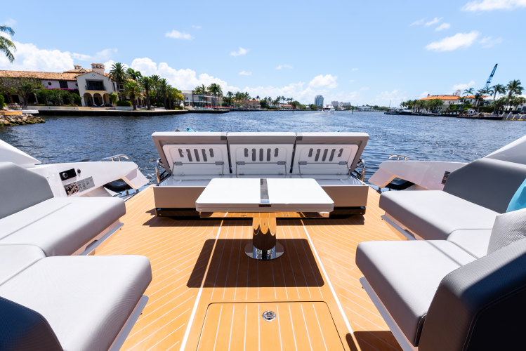 Superhawk 55 Yacht Photos Pics 