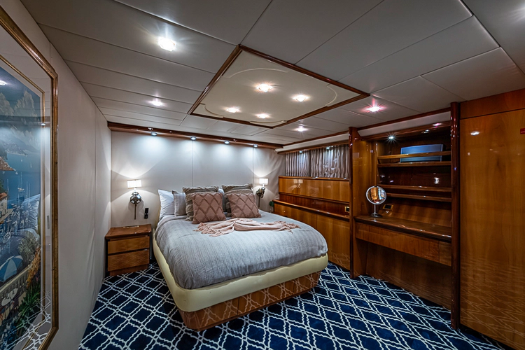 Shalimar Yacht Photos Pics 