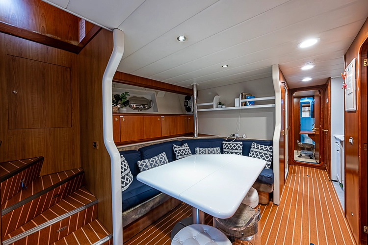 Shalimar Yacht Photos Pics 