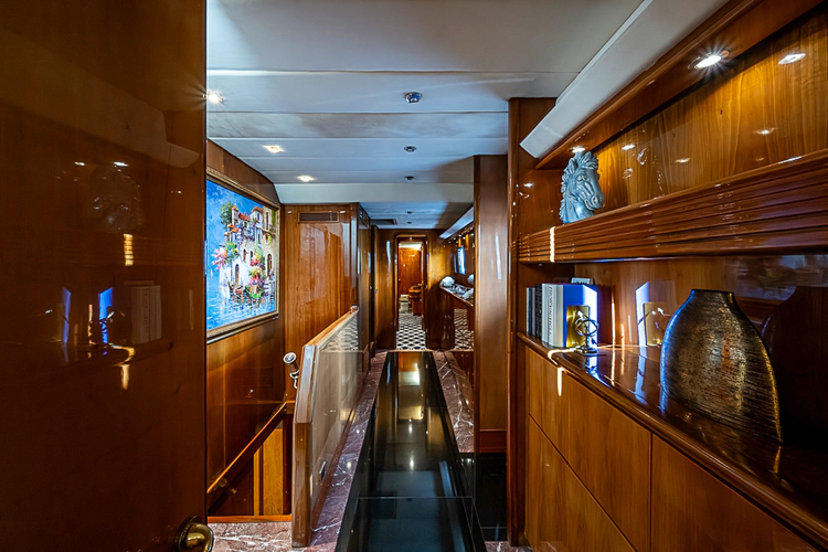 Shalimar Yacht Photos Pics 