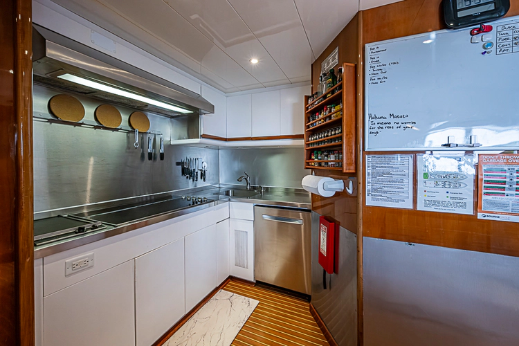 Shalimar Yacht Photos Pics 