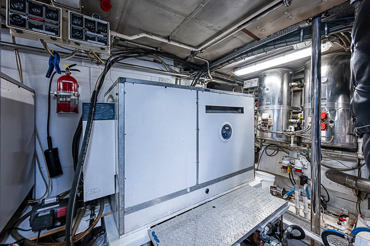 Shalimar Yacht Photos Pics 