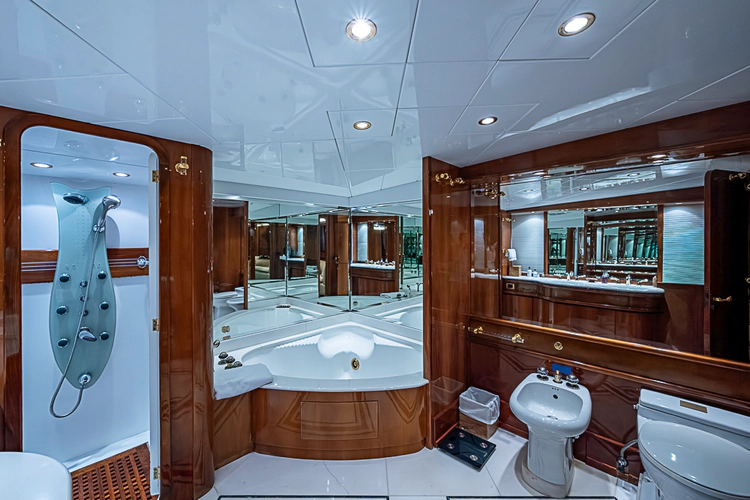 Shalimar Yacht Photos Pics 