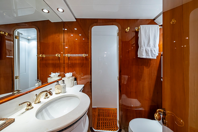 Shalimar Yacht Photos Pics 