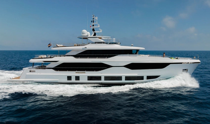 120' Majesty 2026