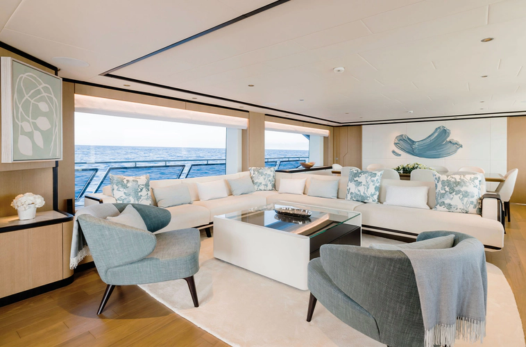 Majesty 120 Yacht Photos Pics 