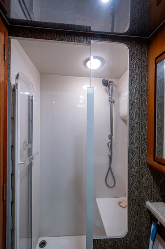 Vet Billz Yacht Photos Pics 