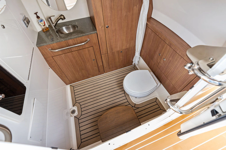 Power Play Yacht Photos Pics 