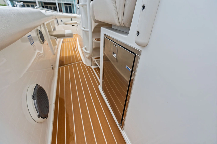 Power Play Yacht Photos Pics 