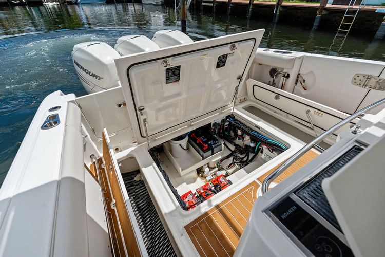 Power Play Yacht Photos Pics 