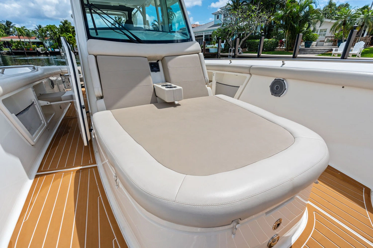 Power Play Yacht Photos Pics 