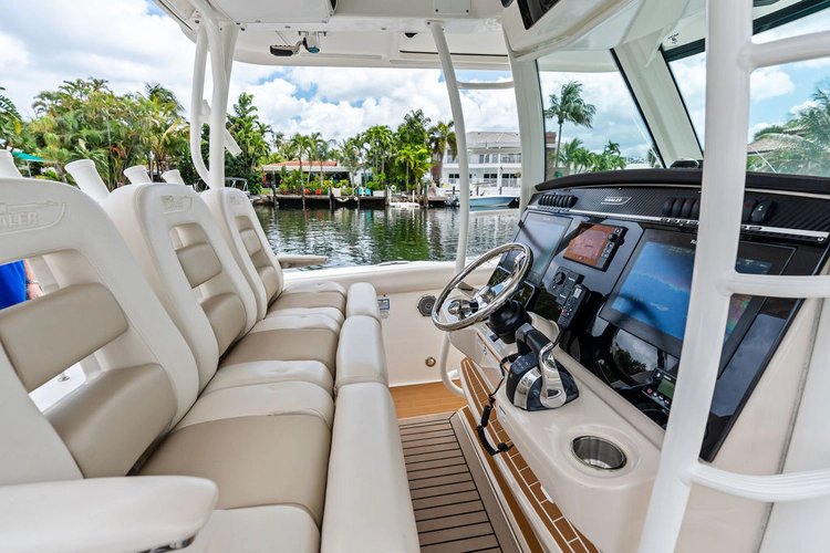 Power Play Yacht Photos Pics 